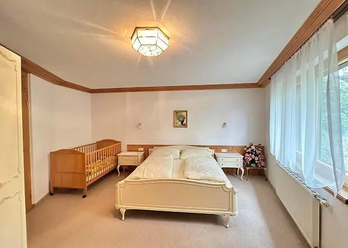 Aaron Апартаменти